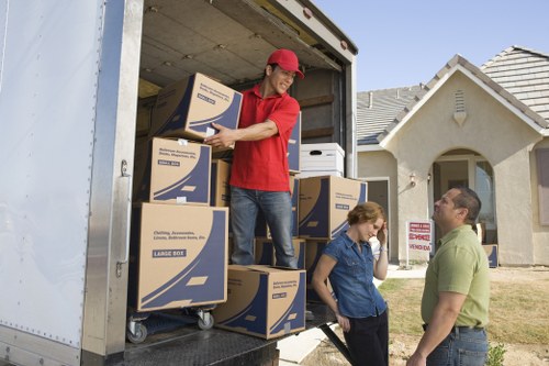 Flexible Stratford man and van loading support